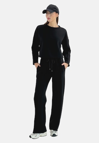 Regular Sweat-shirt Elara en noir : devant