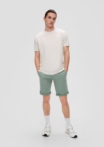 QS Regular Shorts in Grün