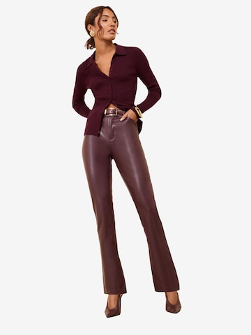 Pantaloni di Friends Like These in rosso: frontale