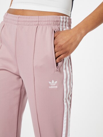 ADIDAS ORIGINALS Slimfit Παντελόνι 'Primeblue Sst' σε λιλά