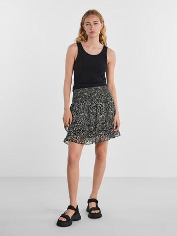 PIECES Skirt 'Misty' in Black