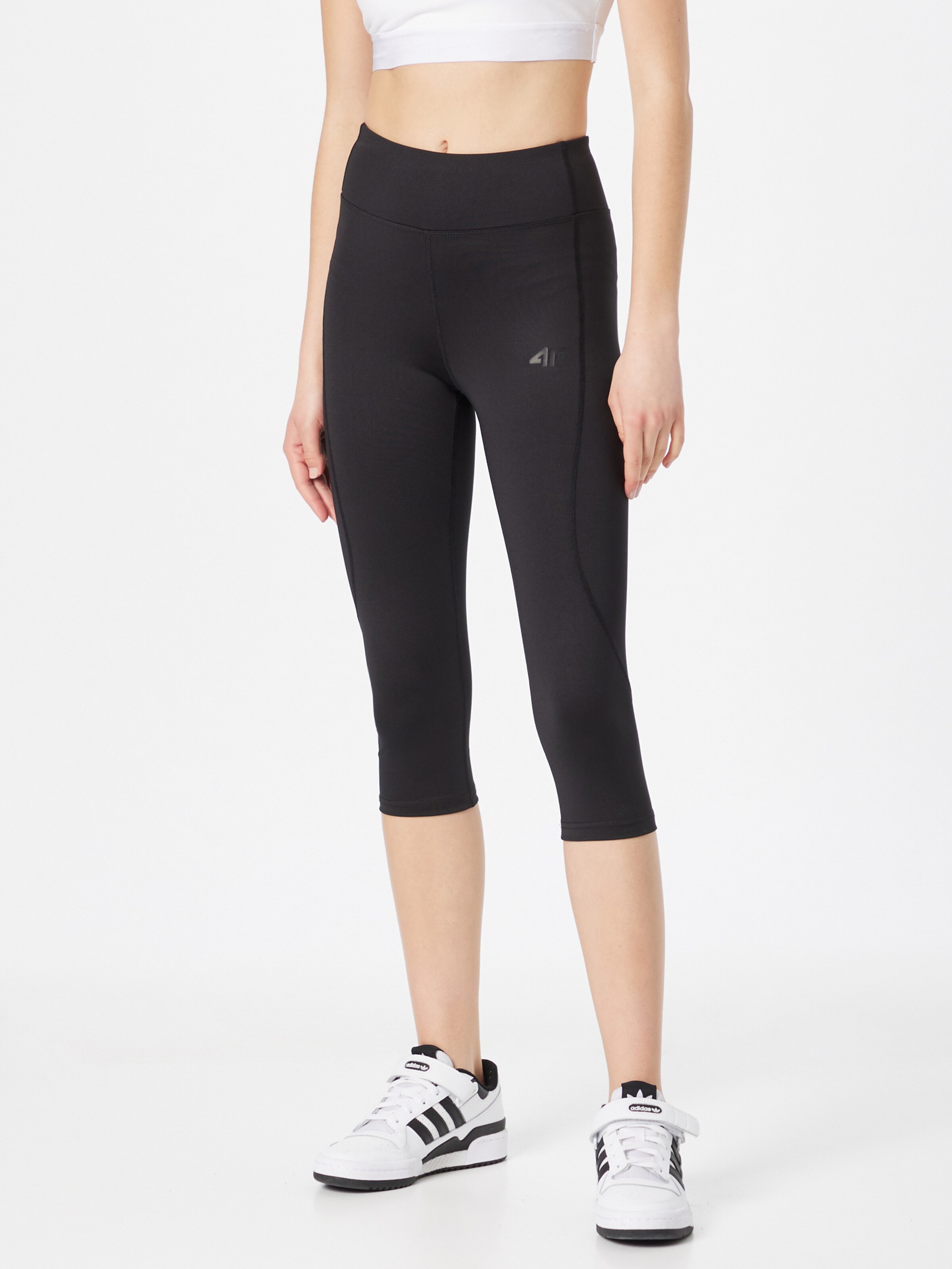 Frauen Sportarten 4F Sporthose in Schwarz - QX90581 Frauen Sportarten 4F Sporthose in Schwarz - QX90581