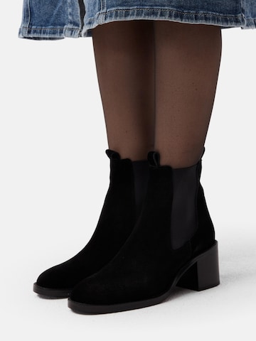 Bottines 'FIND YOUR STRENGTH' L37 HANDMADE SHOES en noir : devant