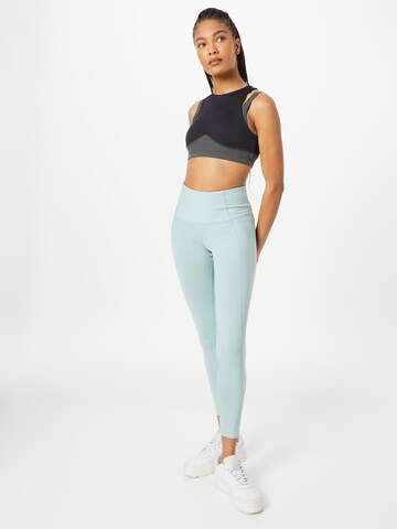 Reebok Korzetová Sportovní podprsenka 'Studio Layered' – černá