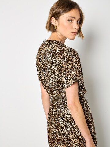 Apricot Leopard Print Zip-Down Mini Dress ' ' in Braun
