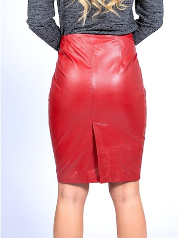 Be  Noble Rok in Rood
