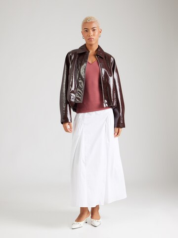 ONLY Футболка 'ONLBELIA' в Красный