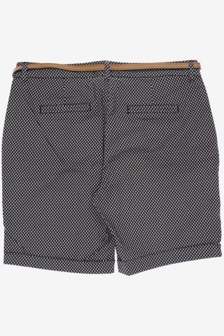 Reserved Shorts L in Schwarz