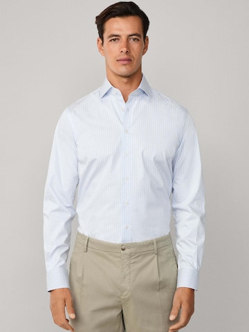 Fit confort Chemise Hackett London en bleu : devant
