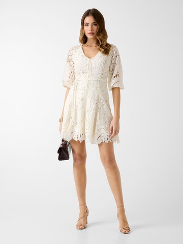 GUESS Φόρεμα 'VIDA' σε λευκό: μπροστά