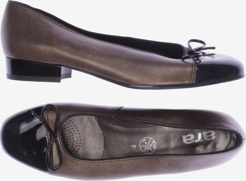 ARA Flats & Loafers in 39 in Brown: front