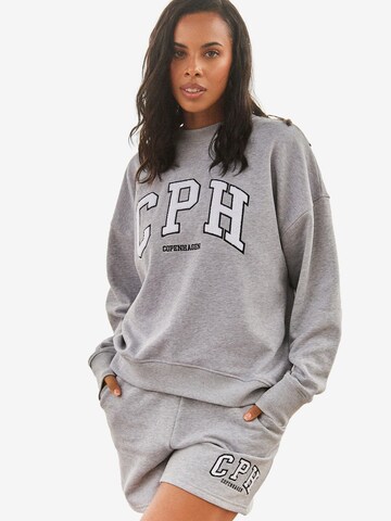 Next Sweatshirt i grå: framsida