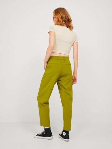 JJXX regular Παντελόνι πλισέ 'Chloe' σε πράσινο