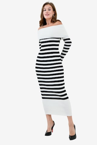 Robes en maille WOMAN VISION en blanc : devant