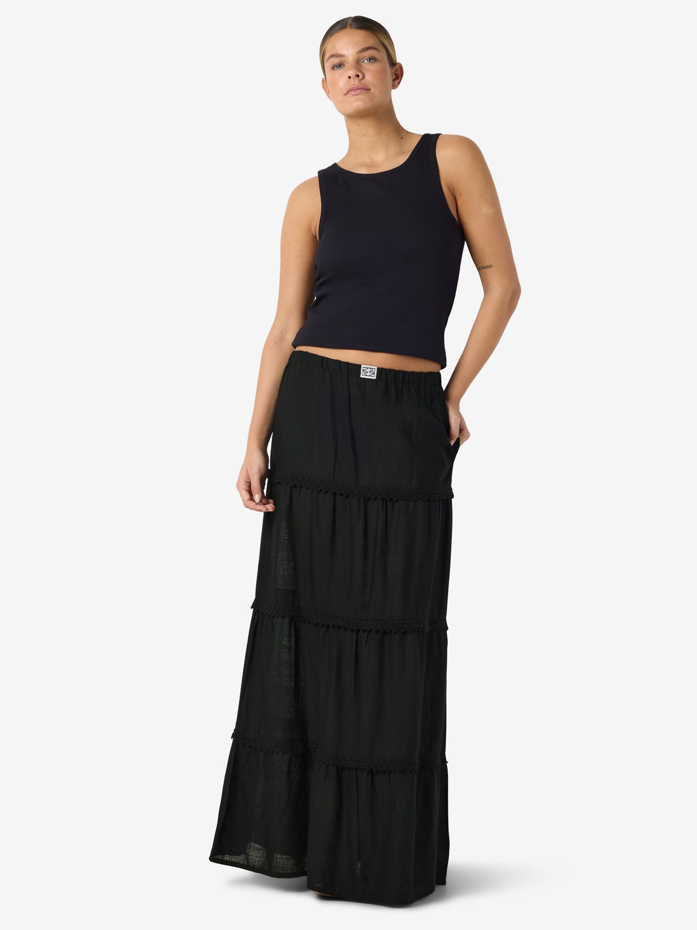 Noisy may - Falda en negro: frente