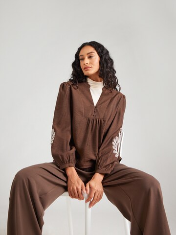 ONLY Bluse 'ONLKana' i brun: forside