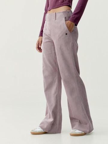 Born Regular Workout Pants ' Zinnia ' in Red