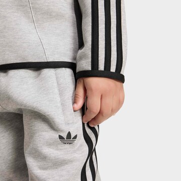 Survêtement 'TS' ADIDAS ORIGINALS en gris