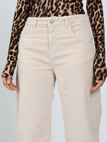 Loosefit Pantalon '94IDA' Gang en blanc