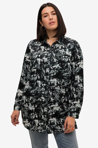 Studio Untold Blouse in Black: front