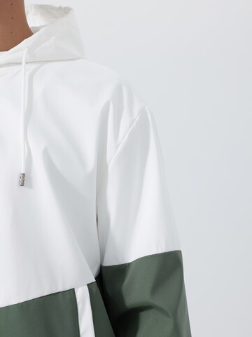 Youthup Sports Suit in Green