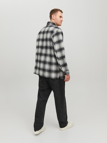 Jack & Jones Plus Tussenjas in Grijs