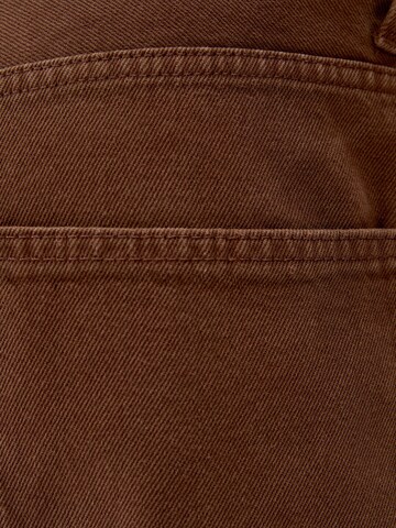 Bershka Regular Jeans in Brown