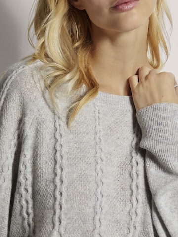 MADELEINE Pullover in Grau