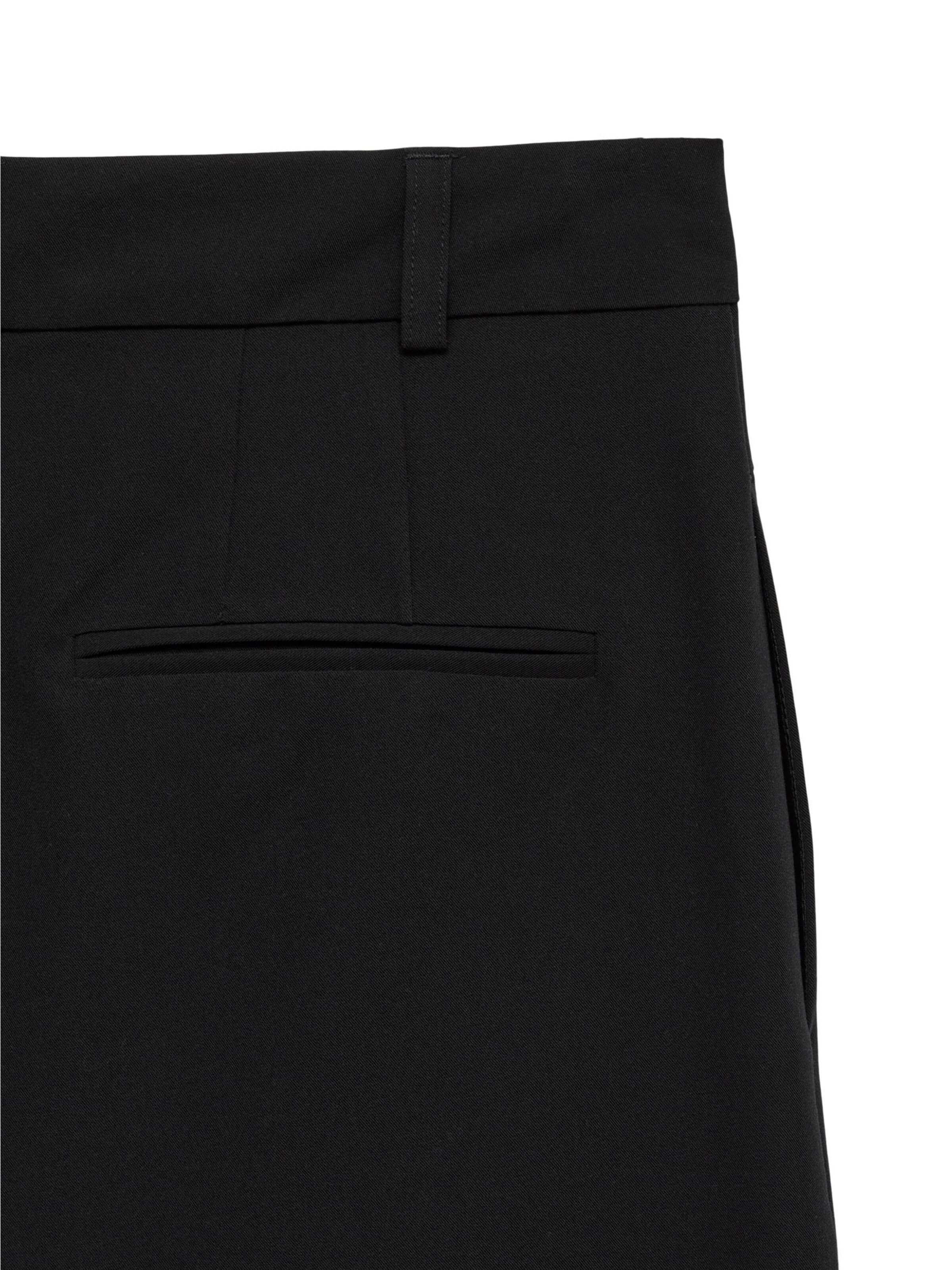 VERO MODA Loose fit Pleat-front trousers in Black