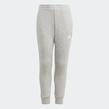 ADIDAS SPORTSWEAR Trainingspak 'Essentials' in Rood