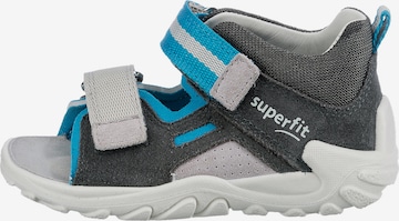 SUPERFIT Отворени обувки 'Flow' в сиво