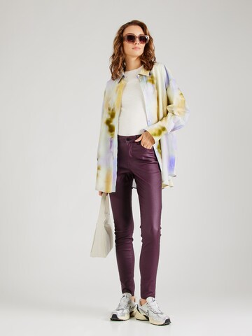 VILA Slim fit Trousers 'Sarah' in Red