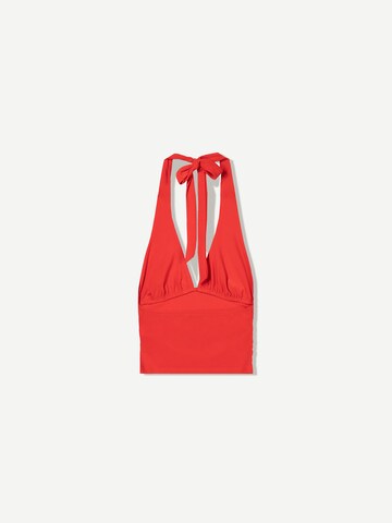 Top di Bershka in rosso