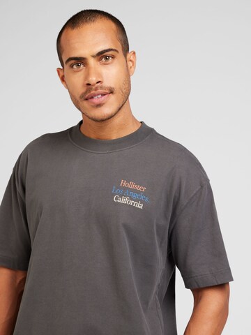 Tricou de la HOLLISTER pe gri