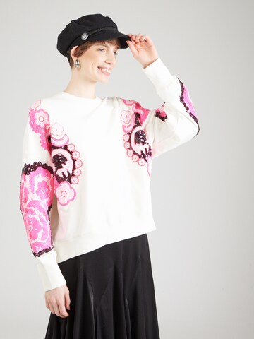 Essentiel Antwerp Sweatshirt 'Hecrazy' i vit: framsida