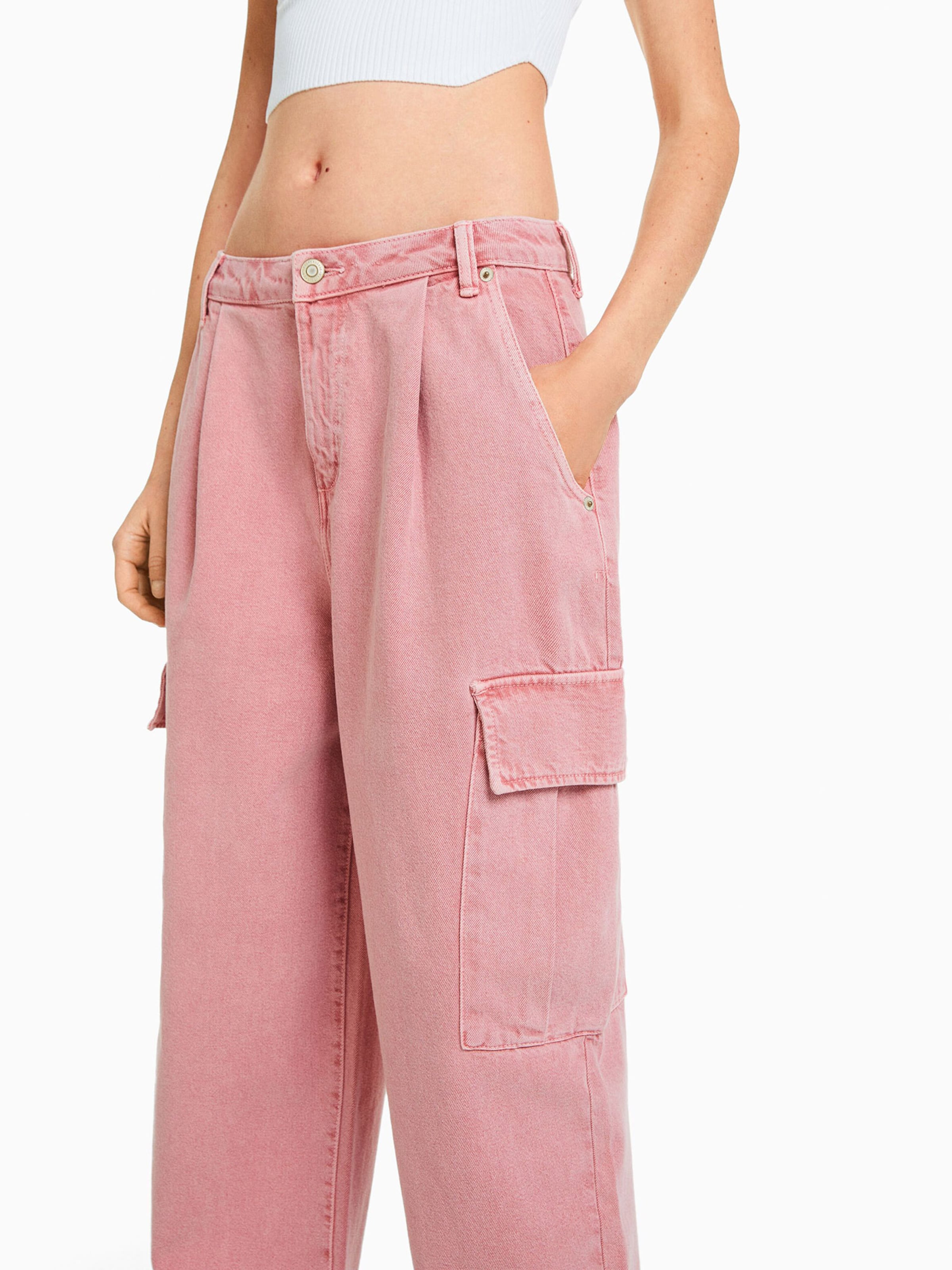 Bershka Wide leg Cargo Jeans in Dusky Pink ABOUT YOU