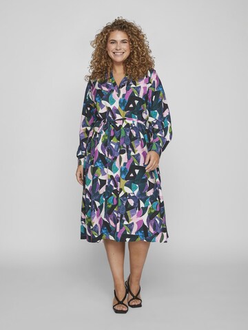 EVOKED Kleid in Grün