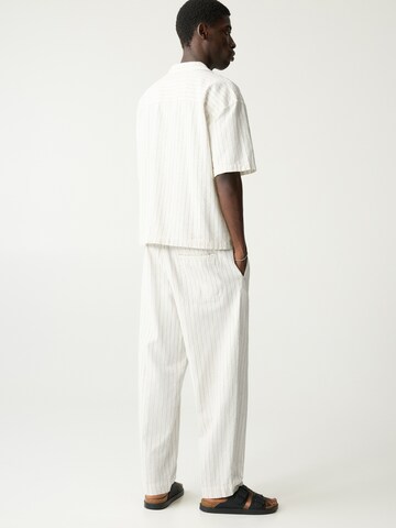 Pull&Bear Regular Pants in White