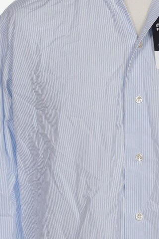 Windsor Button Up Shirt in M in Blue