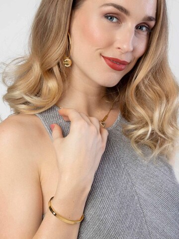 GUESS Oorbellen in Goud: voorkant