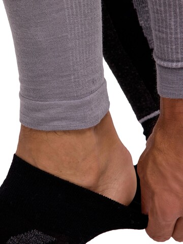 FALKE Regular Workout Pants in Grey