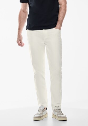 Street One MEN Regular Jeans in White: front