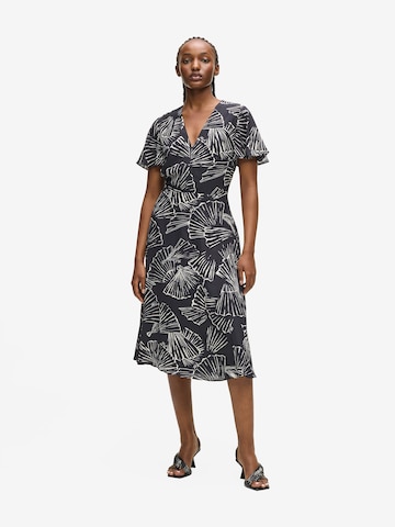 Rochie de la Karl Lagerfeld pe negru: față