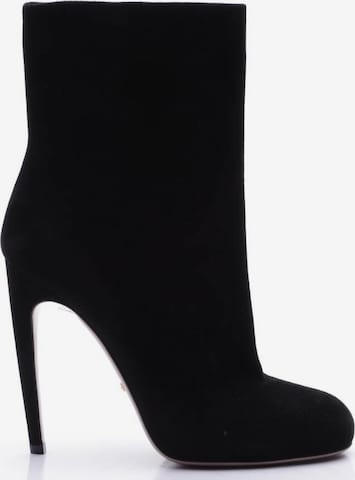 Gucci Dress Boots in 38 in Black: front