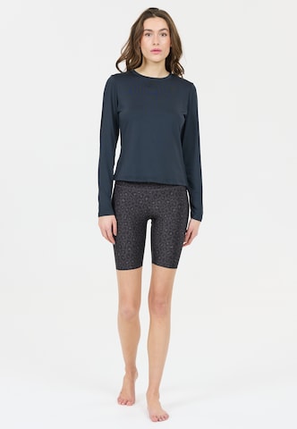 Athlecia Skinny Sportshorts 'Windia' in Grau