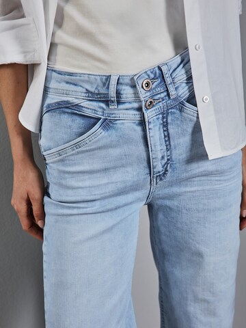 STREET ONE Loose fit Jeans in Blue