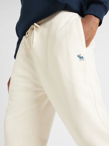 Effilé Pantalon Abercrombie & Fitch en beige