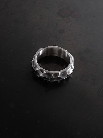 Anello 'RUDENESS' di REYTEL in argento