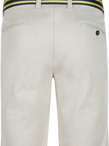 Steppin' out Regular Pants in White