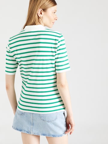 Tricou de la TOMMY HILFIGER pe verde